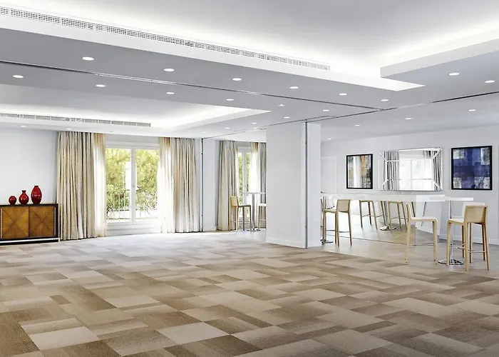 Nobu Hotel