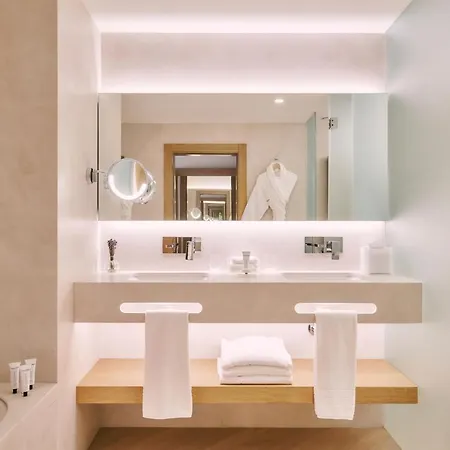 Nobu Hotell 5*